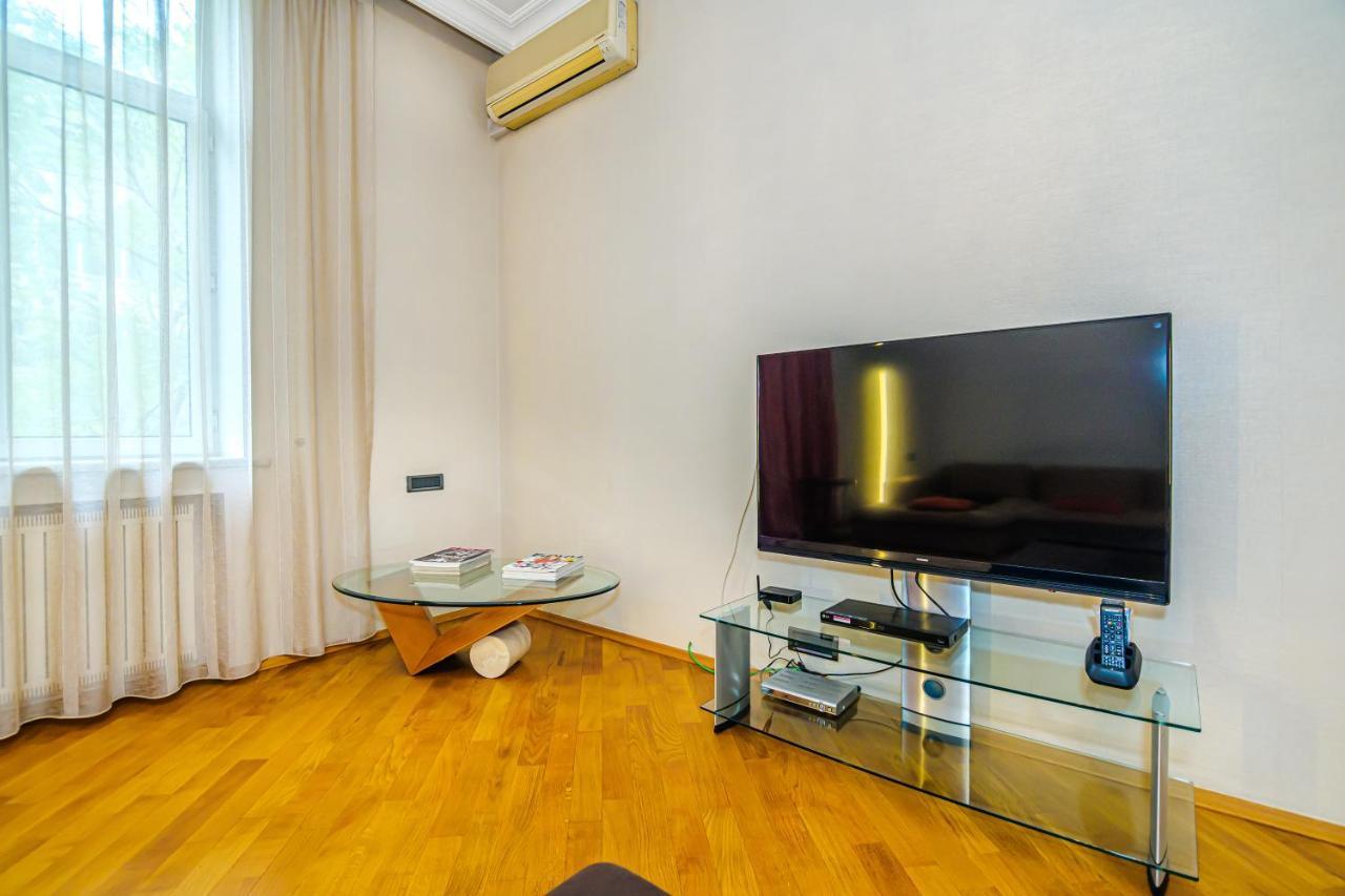 Vip Apartamen Nizami Street Apartment Баку Екстериор снимка