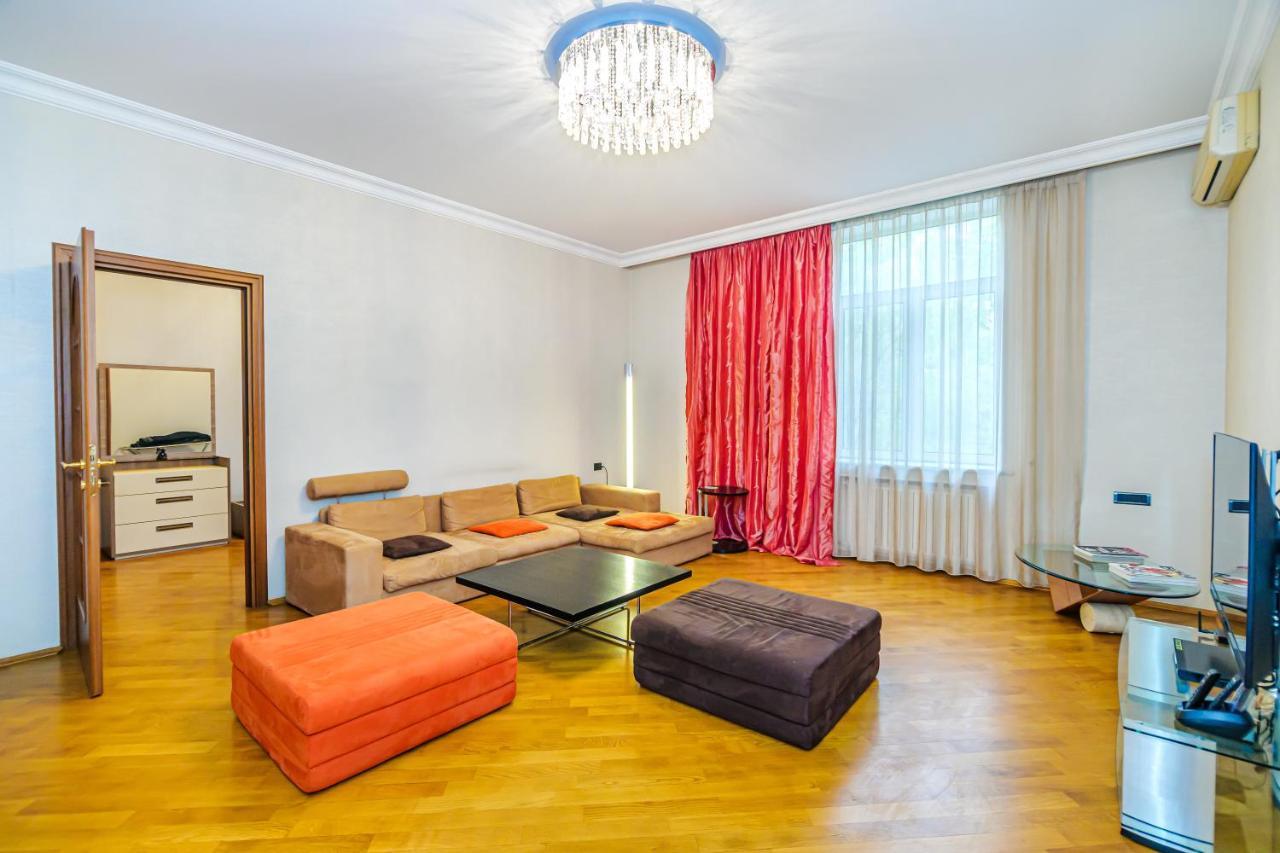 Vip Apartamen Nizami Street Apartment Баку Екстериор снимка