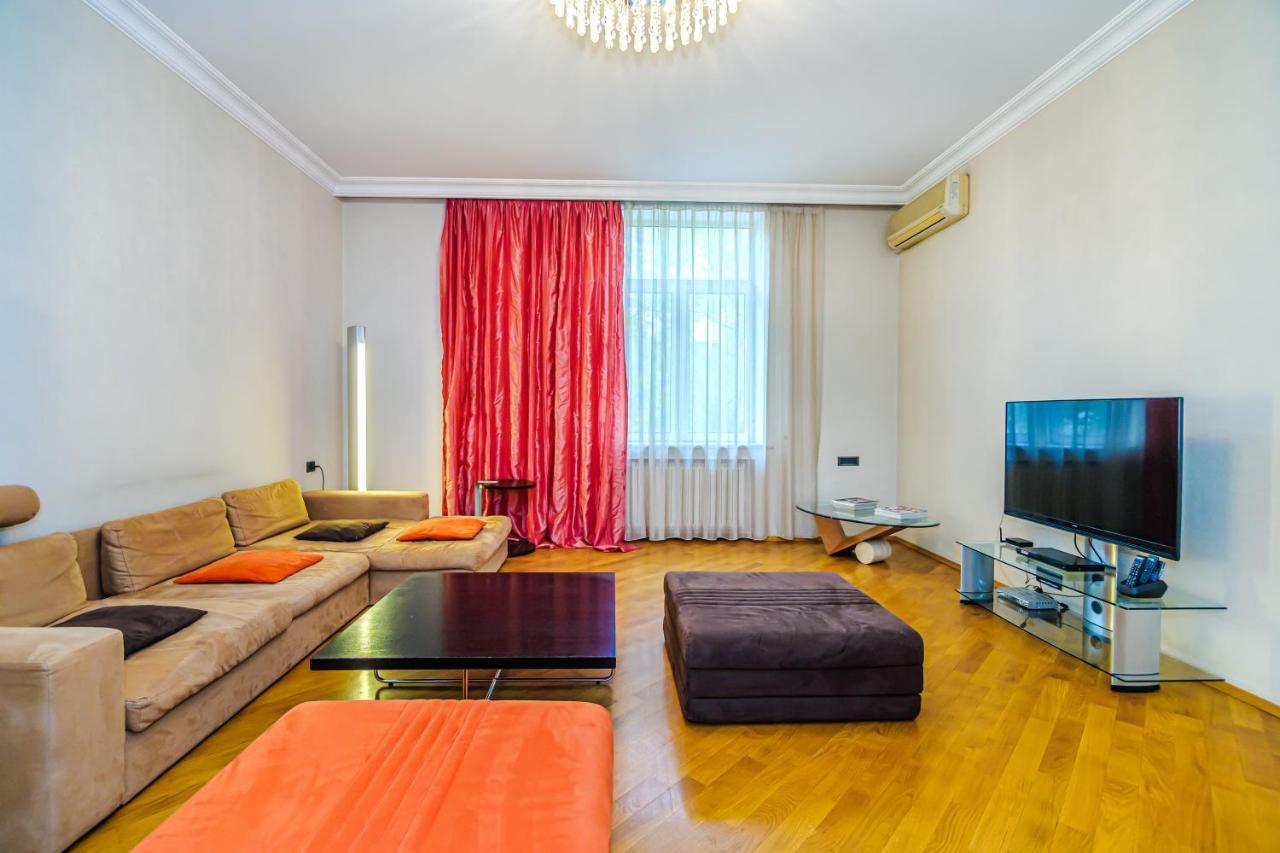 Vip Apartamen Nizami Street Apartment Баку Екстериор снимка