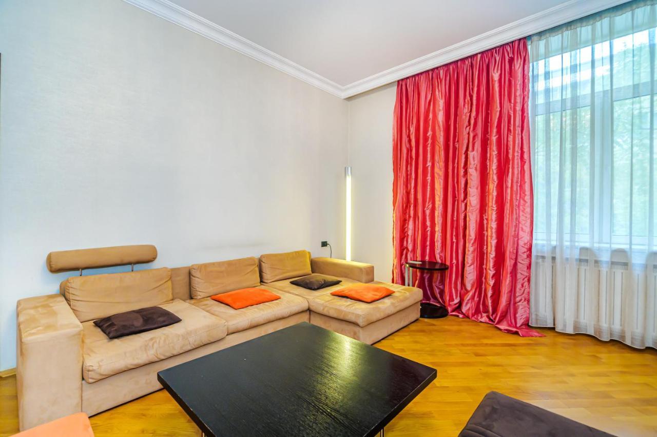 Vip Apartamen Nizami Street Apartment Баку Екстериор снимка