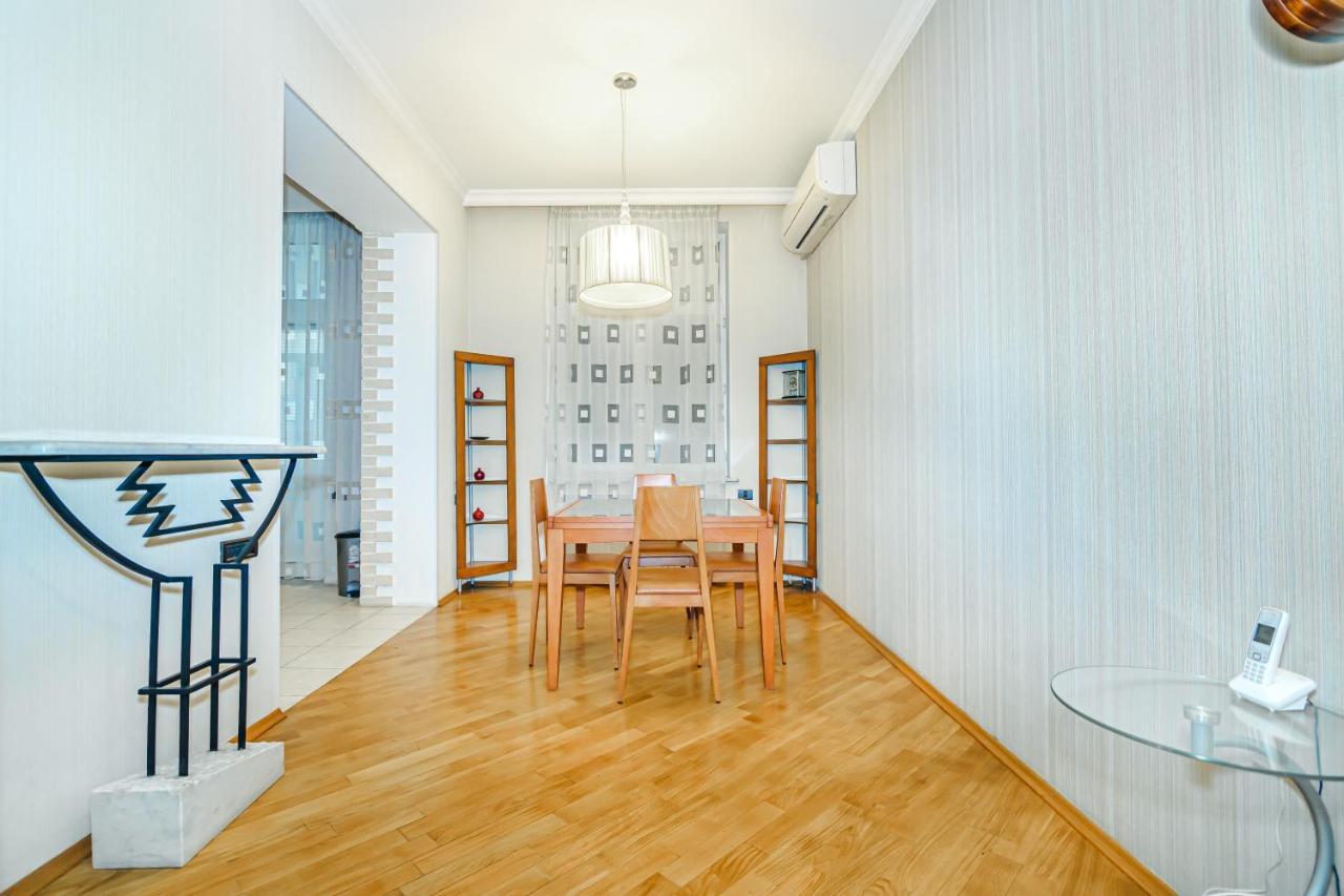 Vip Apartamen Nizami Street Apartment Баку Екстериор снимка