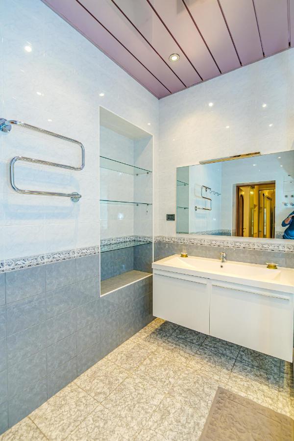Vip Apartamen Nizami Street Apartment Баку Екстериор снимка
