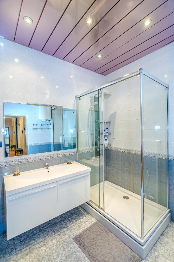 Vip Apartamen Nizami Street Apartment Баку Екстериор снимка