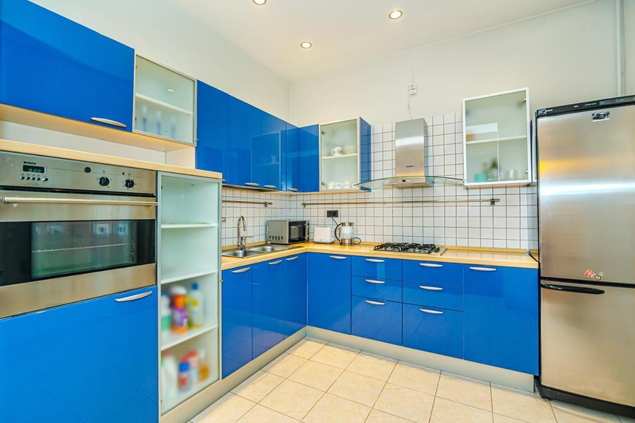 Vip Apartamen Nizami Street Apartment Баку Екстериор снимка